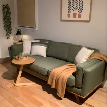 C-Shaped Solid Wood Side Table – Compact Sofa Table & Laptop Desk